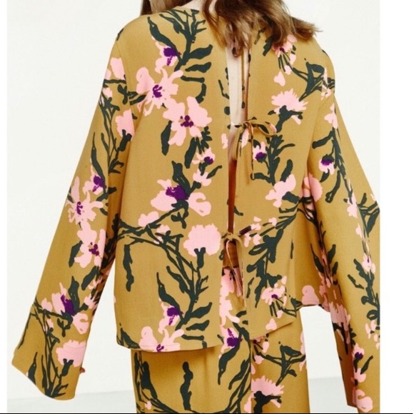 Marimekko Midiam bell sleeve blouse - Picture 2 of 2